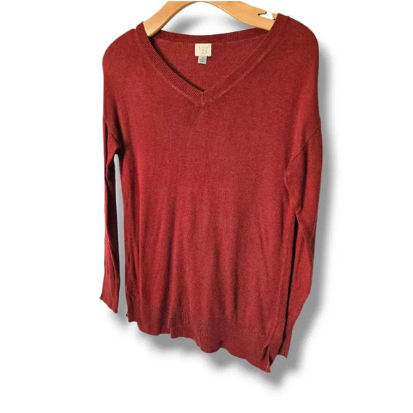 A new day women's rust VNeck long sleeve sweater  - medium - Picture 2 of 10